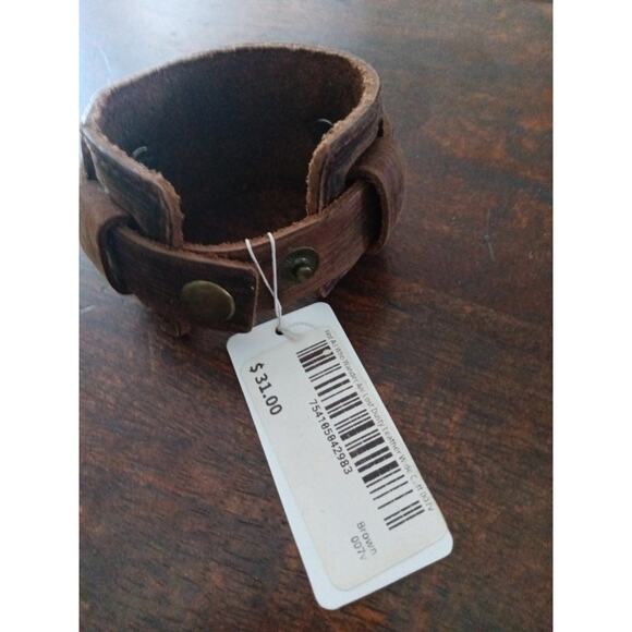 Not All Who Wander Are Lost Wide Leather Brown Cuff bracelet. NWT - Picture 3 of 7